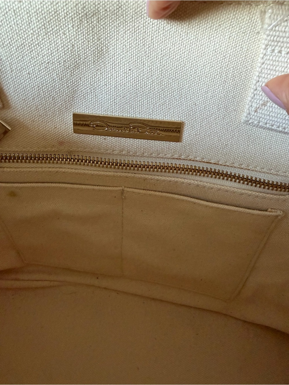 Oscar de la Renta  Tote Bag - Picture 6 of 13